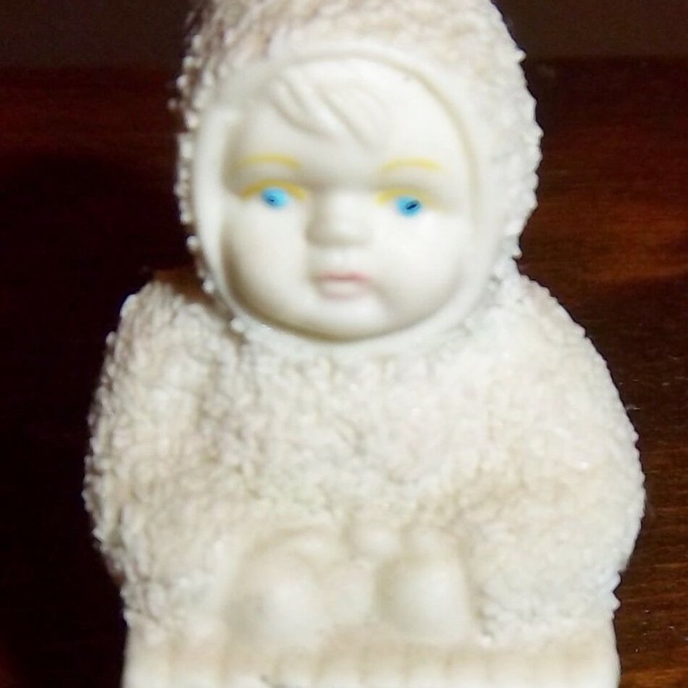 MINATURE SNOWBABIES ANGEL 2 1/4" X 1 1/2"